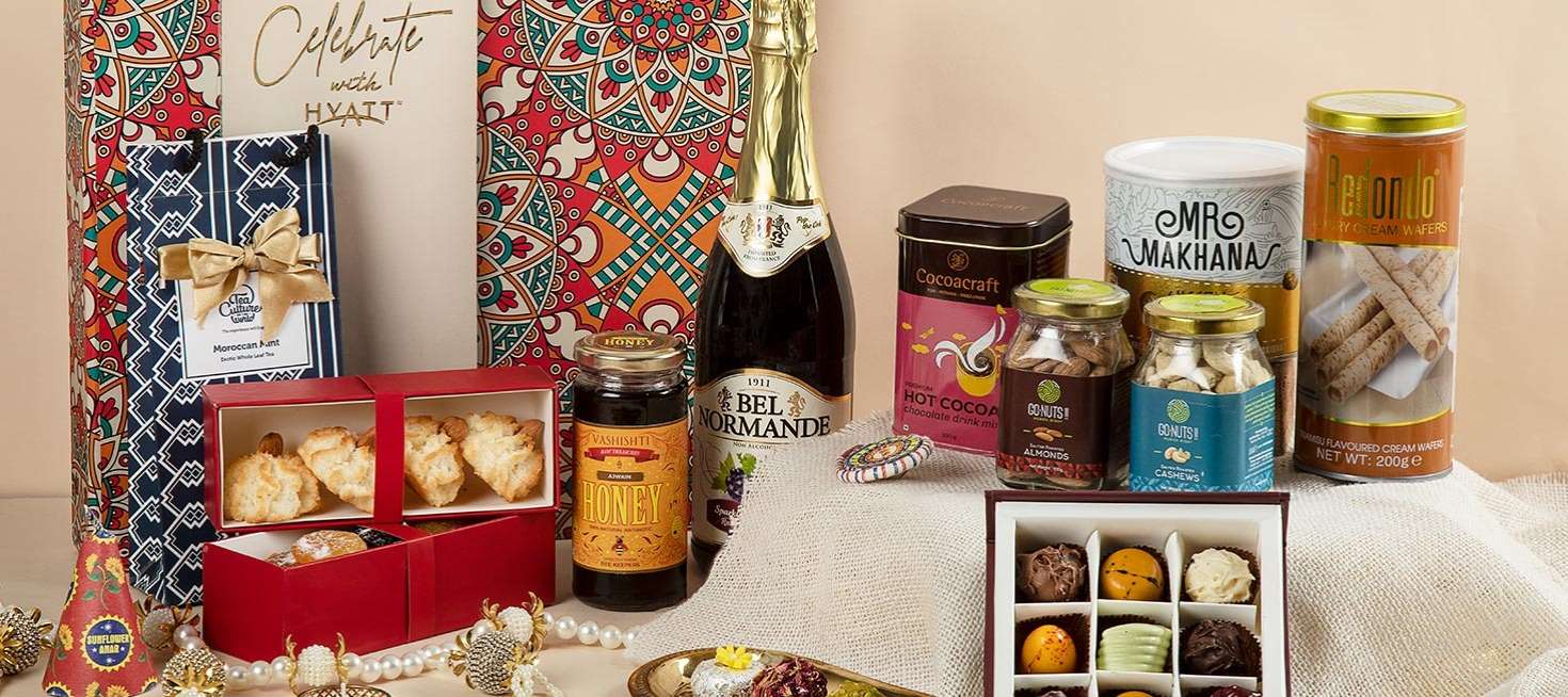 15% off on festive hampers